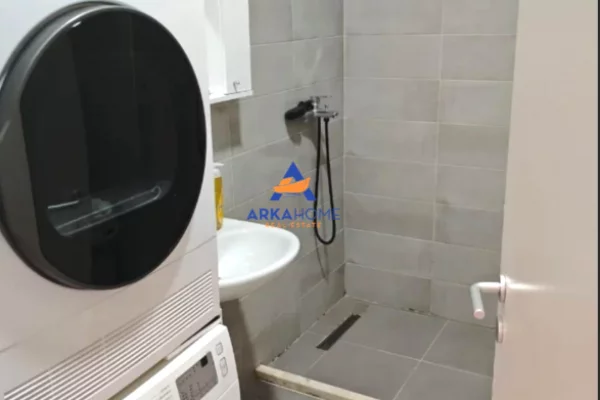 Shtepi me qera Apartament ne Tirane, 1+1, Mobilimi E mobiluar, Pagesa 500  Euro.