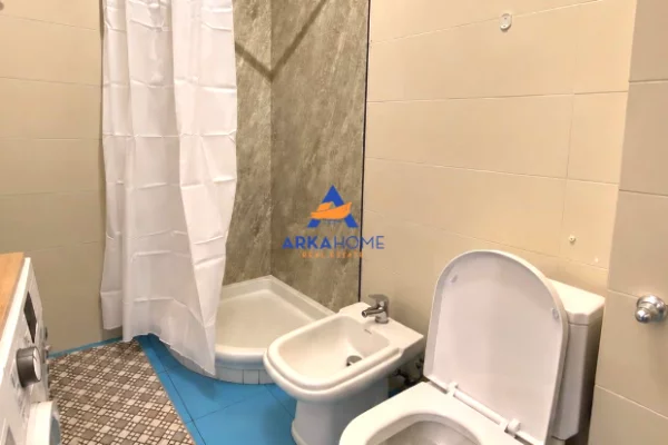 Shtepi me qera Apartament ne Tirane, 1+1, Mobilimi E mobiluar, Pagesa 775  Euro.