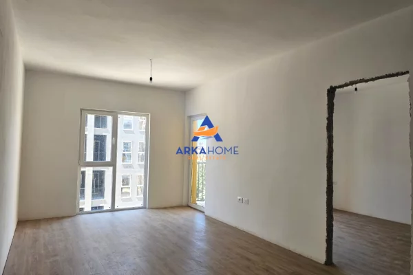 Shtepi ne shitje Apartament ne Tirane, 1+1, Mobilimi Bosh, pa mobiluar, Pagesa 107,419  Euro.
