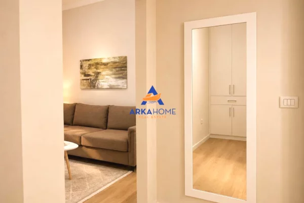 Shtepi me qera Apartament ne Tirane, 1+1, Mobilimi E mobiluar, Pagesa 664  Euro.