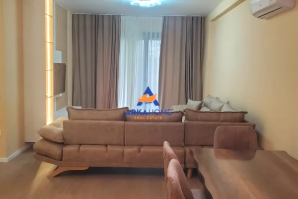 Shtepi me qera Apartament ne Tirane, 2+1, Mobilimi E mobiluar, Pagesa 1,200  Euro.