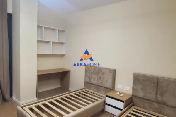Shtepi me qera Apartament ne Tirane, 2+1, Mobilimi E mobiluar, Pagesa 1,200  Euro.