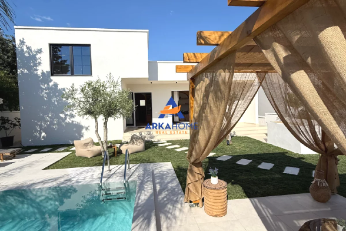 Luxury villas for sale in Tirana 3+1, Furnished