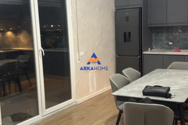 Shtepi ne shitje Apartament ne Tirane, 1+1, Mobilimi E mobiluar, Pagesa 115,000  Euro.