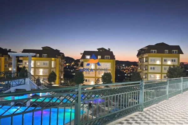 Shtepi ne shitje Apartament ne Tirane, 3+1, Mobilimi E mobiluar, Pagesa 301,560  Euro.
