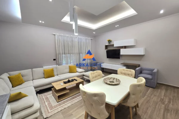 Shtepi me qera 2+1 ne Tirane - 1,882 Euro