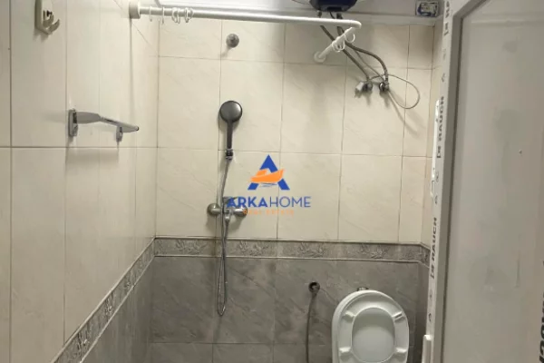 Shtepi me qera Apartament ne Tirane, 1+1, Mobilimi E mobiluar, Pagesa 600  Euro.