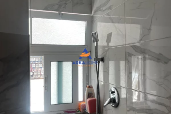 Shtepi me qera Apartament ne Tirane, Garsoniere, Mobilimi E mobiluar, Pagesa 332  Euro.