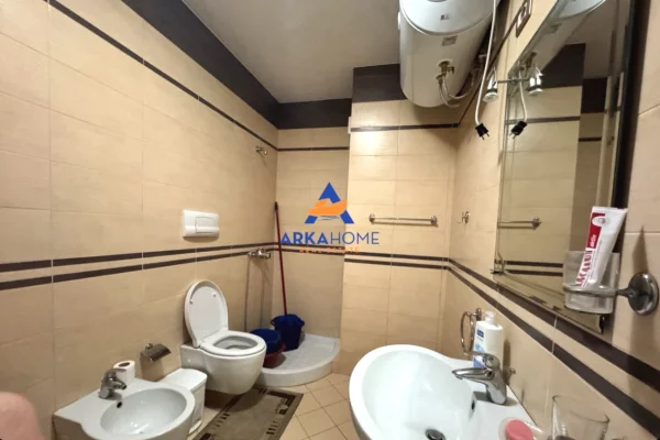 Shtepi me qera Apartament ne Tirane, 2+1, Mobilimi E mobiluar, Pagesa 775  Euro.