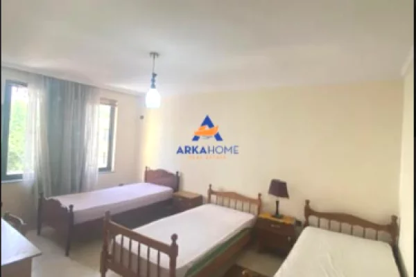 Shtepi me qera Apartament ne Tirane, 2+1, Mobilimi E mobiluar, Pagesa 553  Euro.