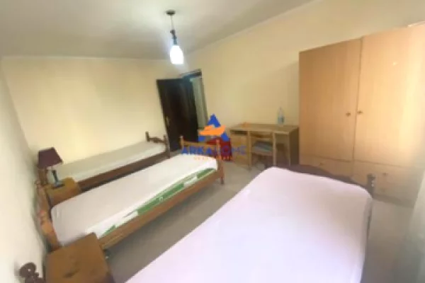 Shtepi me qera Apartament ne Tirane, 2+1, Mobilimi E mobiluar, Pagesa 553  Euro.