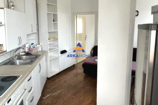 Shtepi me qera Apartament ne Tirane, 2+1, Mobilimi E mobiluar, Pagesa 332  Euro.