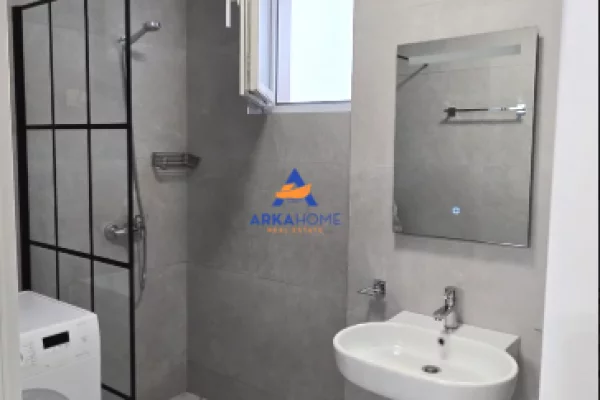 Shtepi me qera Apartament ne Tirane, 2+1, Mobilimi E mobiluar, Pagesa 664  Euro.