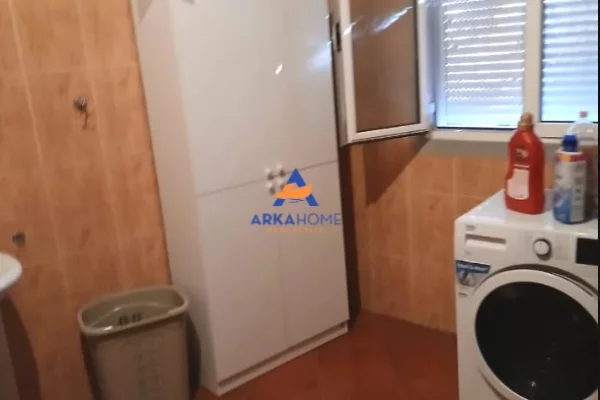 Shtepi me qera Apartament ne Tirane, 2+1, Mobilimi E mobiluar, Pagesa 442  Euro.