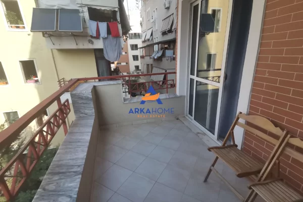 Shtepi me qera Apartament ne Tirane, 1+1, Mobilimi E mobiluar, Pagesa 553  Euro.