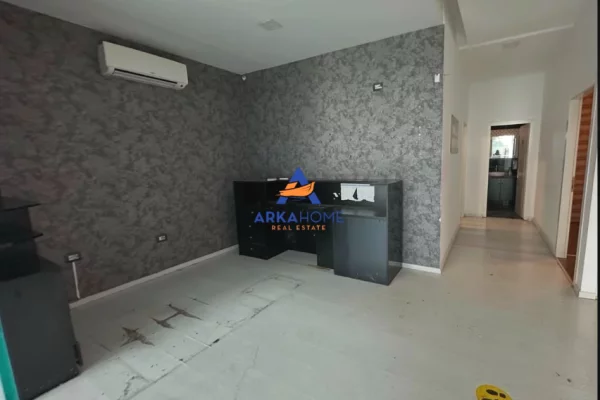 JEPET AMBIENT BIZNESI ME QERA 200 M2 "SHESHI WILLSON" 3200 EURO