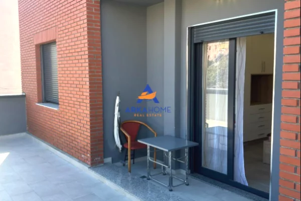 Shtepi me qera Apartament ne Tirane, 2+1, Mobilimi E mobiluar, Pagesa 497  Euro.