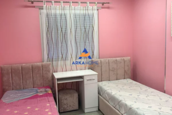 Shtepi me qera Apartament ne Tirane, 2+1, Mobilimi E mobiluar, Pagesa 497  Euro.