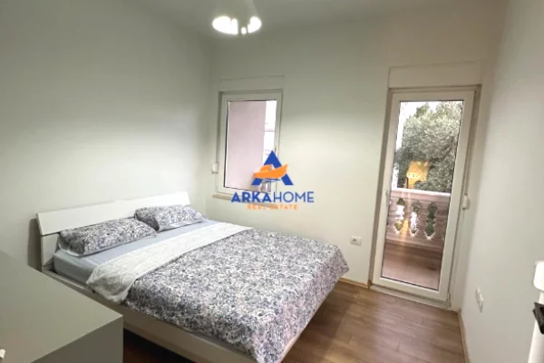Shtepi ne shitje Vila Luksoze ne Tirane, 4+1, Mobilimi E mobiluar, Pagesa 995,575  Euro.