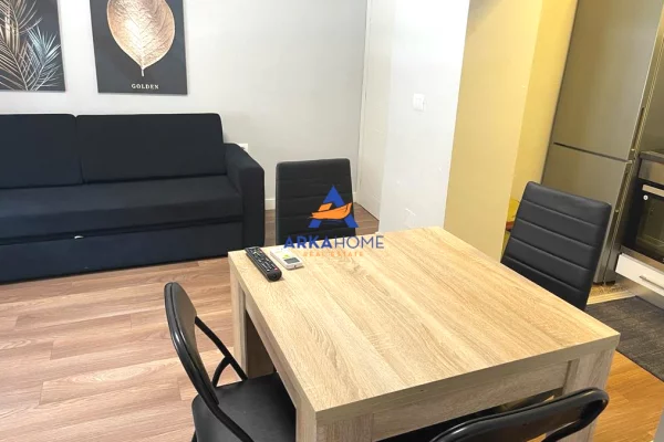 Shtepi me qera Apartament ne Tirane, 1+1, Mobilimi E mobiluar, Pagesa 719  Euro.
