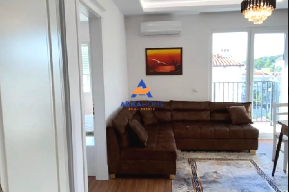 Shtepi me qera Apartament ne Tirane, 2+1, Mobilimi E mobiluar, Pagesa 608  Euro.