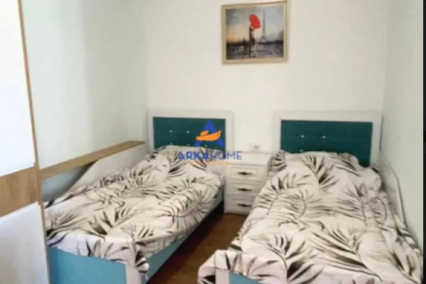 Shtepi me qera Apartament ne Tirane, 2+1, Mobilimi E mobiluar, Pagesa 608  Euro.