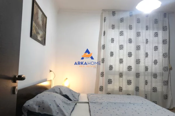 Shtepi me qera Apartament ne Tirane, 2+1, Mobilimi E mobiluar, Pagesa 641  Euro.
