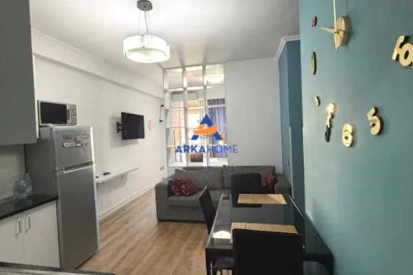 Shtepi me qera Apartament ne Tirane, 1+1, Mobilimi E mobiluar, Pagesa 420  Euro.