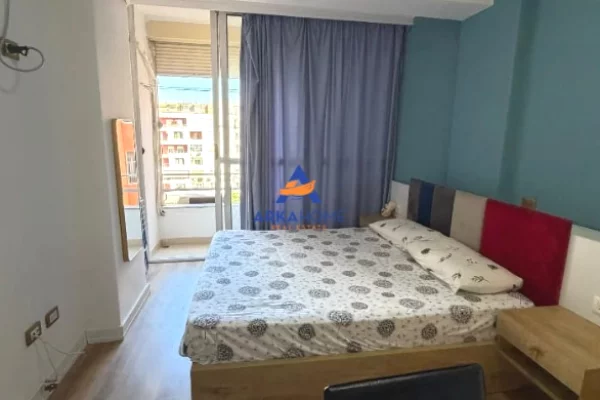 Shtepi me qera Apartament ne Tirane, 1+1, Mobilimi E mobiluar, Pagesa 420  Euro.
