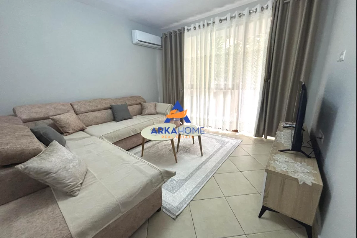 Shtepi me qera Apartament ne Tirane, 2+1, Mobilimi E mobiluar, Pagesa 608  Euro.