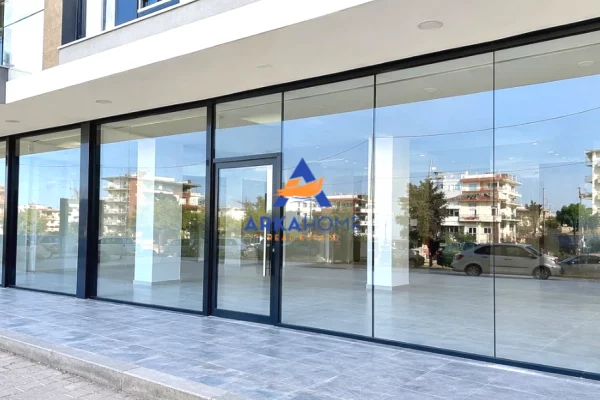 Ambient biznesi me qera 1+1 ne Tirane - 2,020 Euro
