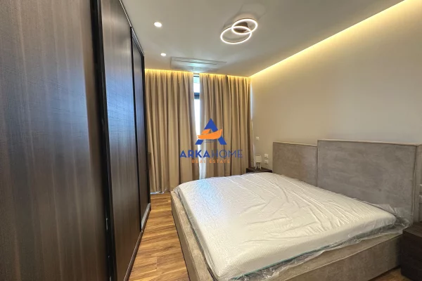 Shtepi me qera Apartament ne Tirane, 2+1, Mobilimi E mobiluar, Pagesa 2,500  Euro.