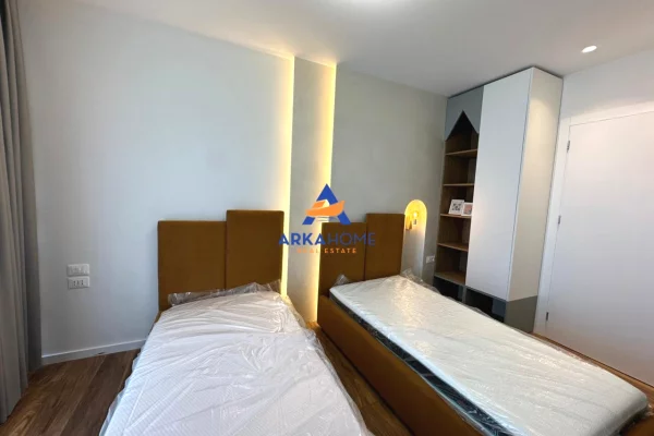 Shtepi me qera Apartament ne Tirane, 2+1, Mobilimi E mobiluar, Pagesa 2,500  Euro.