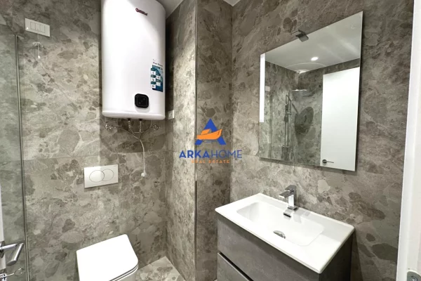 Shtepi me qera Apartament ne Tirane, 2+1, Mobilimi E mobiluar, Pagesa 2,500  Euro.