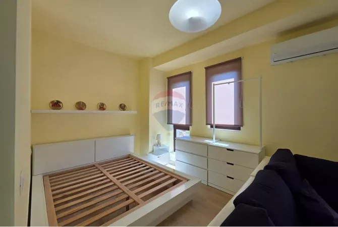 Shtepi me qera Apartament ne Tirane, Garsoniere, Mobilimi E mobiluar, Pagesa 500  Euro.
