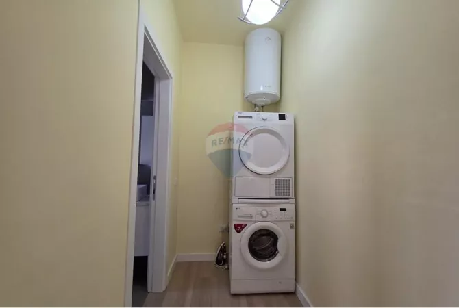 Shtepi me qera Apartament ne Tirane, Garsoniere, Mobilimi E mobiluar, Pagesa 500  Euro.