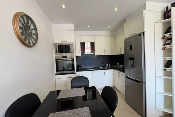 Shtepi me qera Apartament ne Tirane, 2+1, Mobilimi E mobiluar, Pagesa 550  Euro.