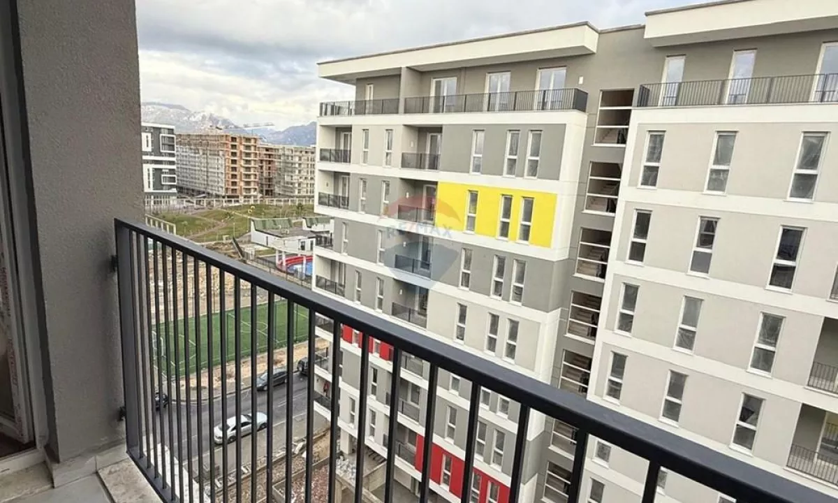 Shtepi ne shitje Apartament ne Tirane, 1+1, Mobilimi Bosh, pa mobiluar, Pagesa 65,000  Euro.