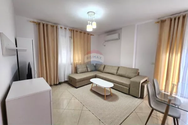 Apartament 1+1 me qira ne Fresk!