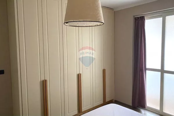 Shtepi me qera Apartament ne Tirane, 2+1, Mobilimi E mobiluar, Pagesa 550  Dollar.