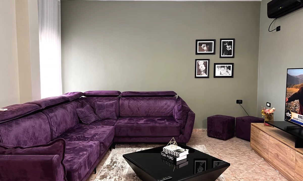 Shtepi me qera Apartament ne Tirane, 2+1, Mobilimi E mobiluar, Pagesa 45,000  Leke.