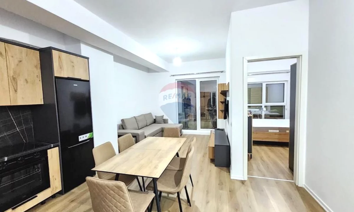 Shtepi me qera Apartament ne Tirane, 1+1, Mobilimi E mobiluar, Pagesa 450  Euro.