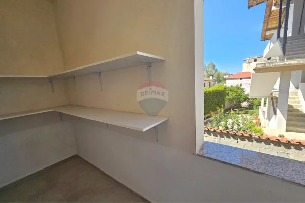 Shtepi me qera Apartament ne Tirane, 2+1, Mobilimi E mobiluar, Pagesa 60,000  Leke.