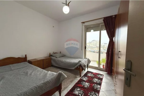 Shtepi me qera Apartament ne Tirane, 1+1, Mobilimi E mobiluar, Pagesa 500  Euro.