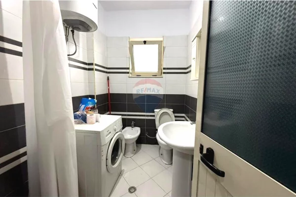 Shtepi me qera Apartament ne Tirane, 1+1, Mobilimi E mobiluar, Pagesa 500  Euro.