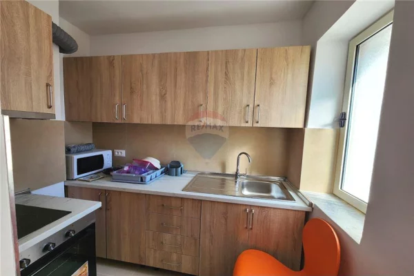 Shtepi me qera Apartament ne Tirane, 1+1, Mobilimi E mobiluar, Pagesa 50,000  Leke.