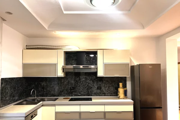 Shtepi me qera Apartament ne Tirane, 2+1, Mobilimi E mobiluar, Pagesa 55,000  Leke.