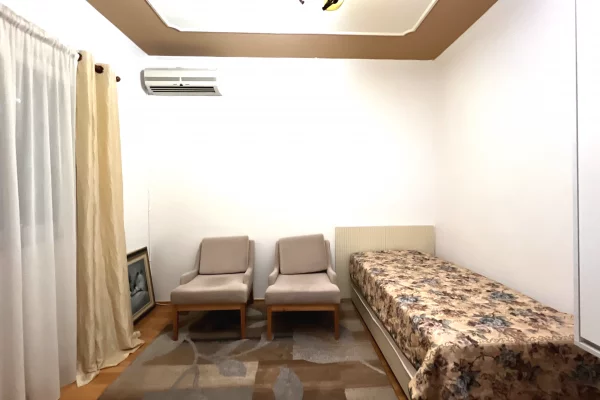 Shtepi me qera Apartament ne Tirane, 2+1, Mobilimi E mobiluar, Pagesa 55,000  Leke.