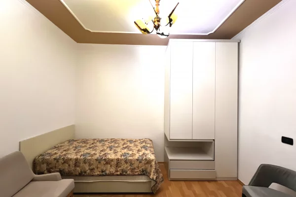 Shtepi me qera Apartament ne Tirane, 2+1, Mobilimi E mobiluar, Pagesa 55,000  Leke.