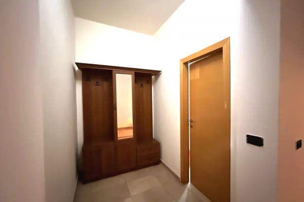 Shtepi me qera Apartament ne Tirane, 2+1, Mobilimi E mobiluar, Pagesa 55,000  Leke.